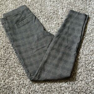 5/$20 ❤️𝙑𝙙𝙖𝙮 𝙘𝙡𝙤𝙨𝙚𝙩 𝙨𝙖𝙡𝙚 Simply Vera Vera Wang pant